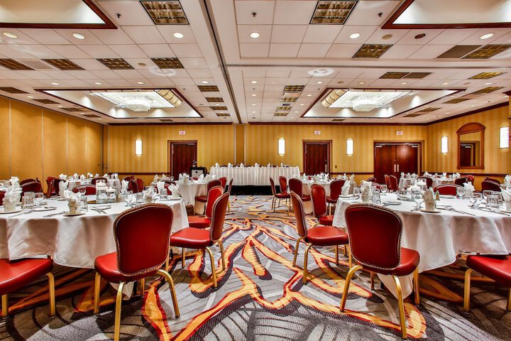 DoubleTree by Hilton Chicago - Alsip