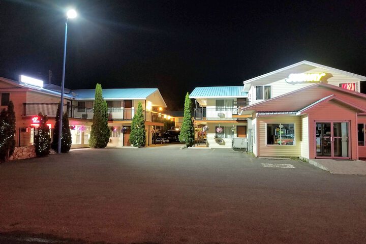 Cache Creek Inn