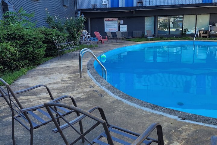 Pool 5 of 22