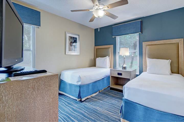 Summer Bay Orlando MOD Collection by Sonesta