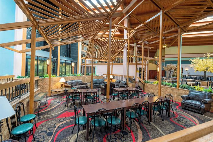 MCM Grande Hotel FunDome Odessa