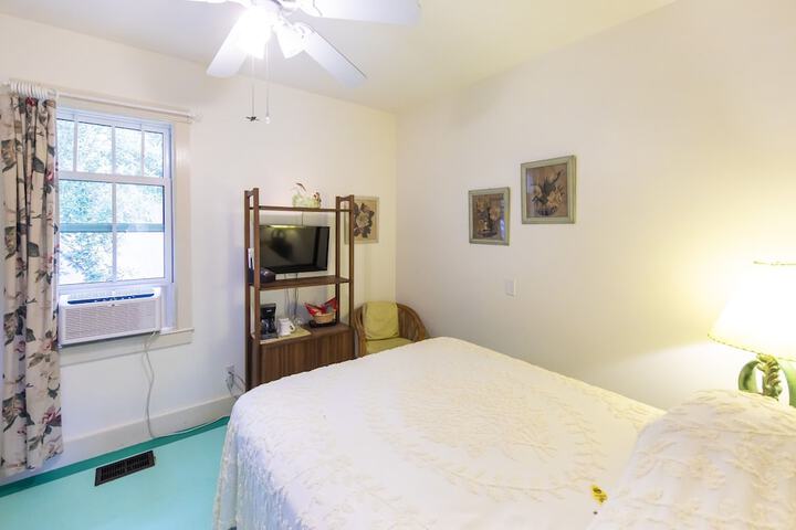 Room 138 of 169