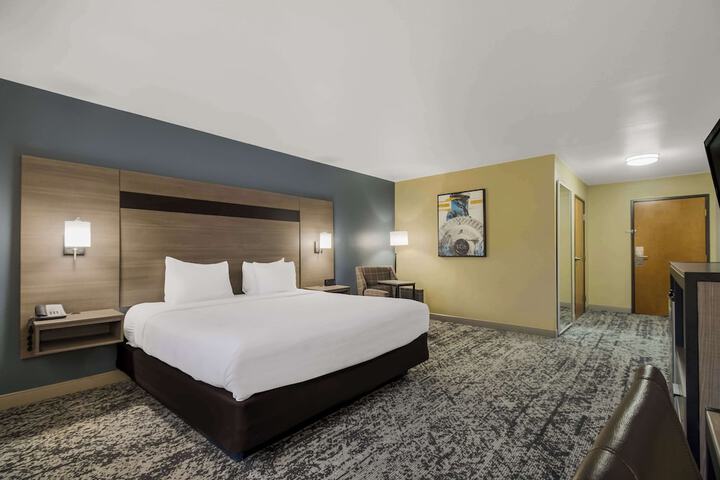 Best Western Temple Inn & Suites