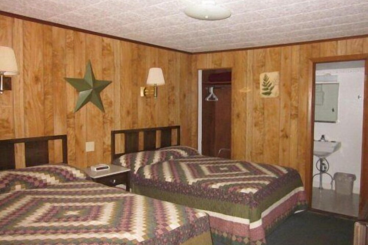 Room 16 of 52