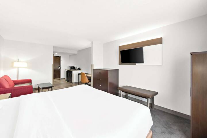 Room 21 of 45