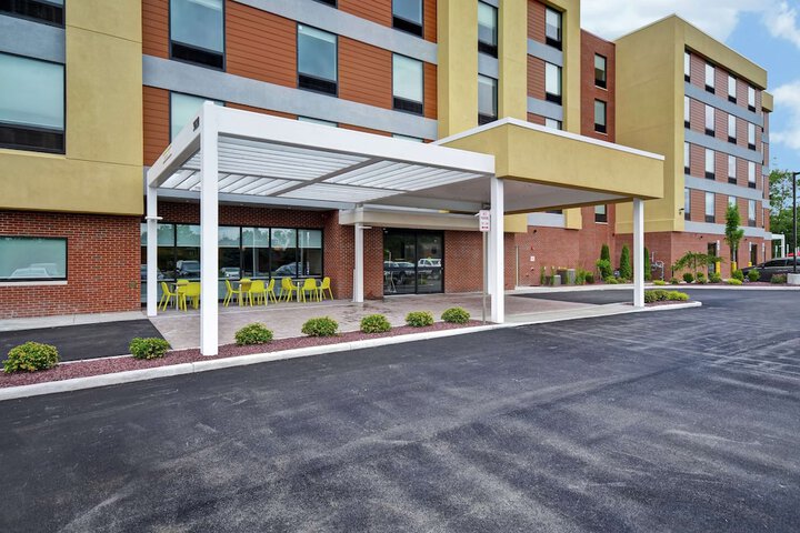 Hotel 2 of 47