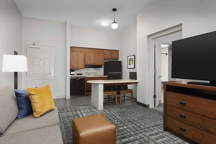Room 17 of 35