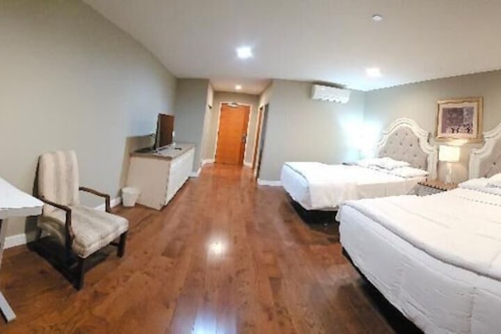 Room 20 of 25
