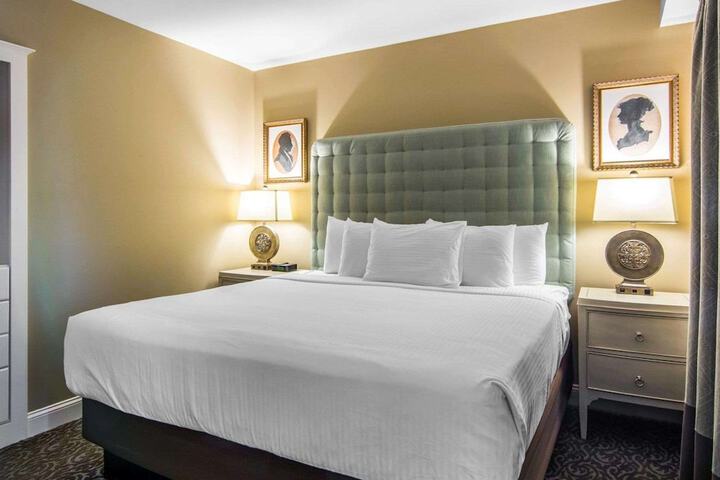 Room 44 of 56