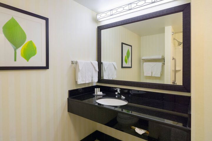 Room 14 of 21