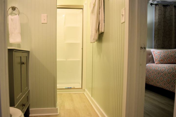 Room 183 of 309