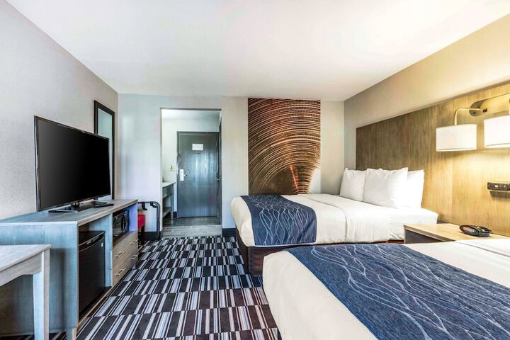 Room 13 of 36