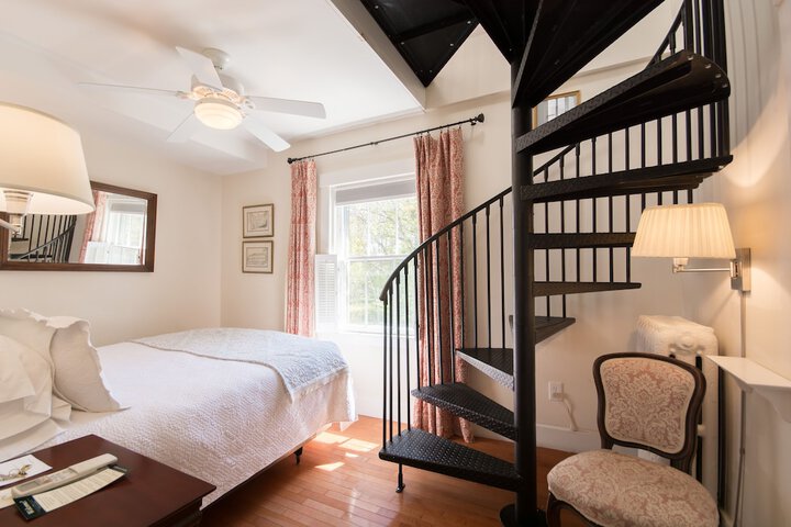 Room 21 of 47