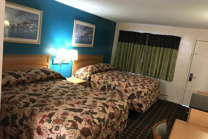 Blue Falls Motel