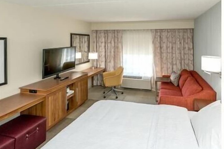 Room 11 of 35