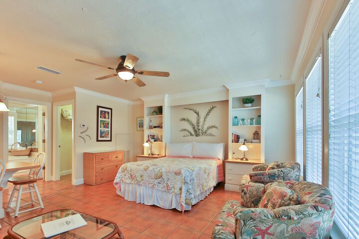 Tortuga Inn Beach Resort