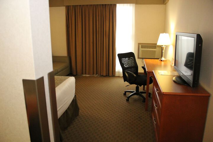 Room 29 of 61