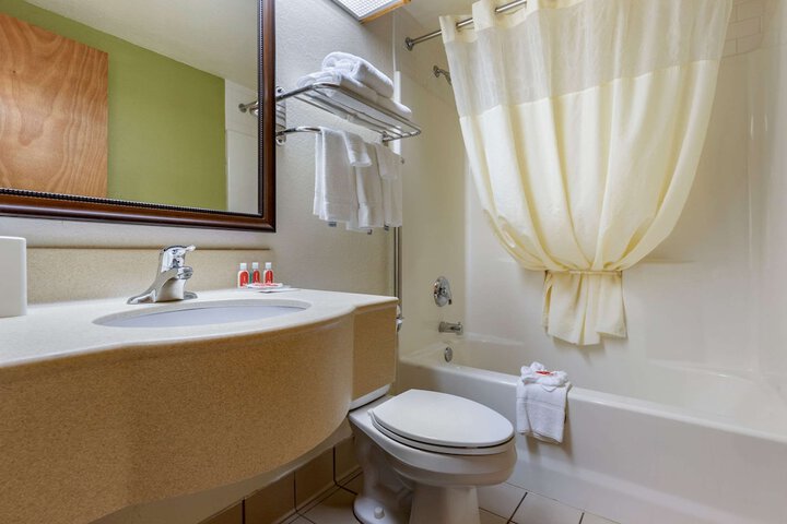 Room 20 of 27