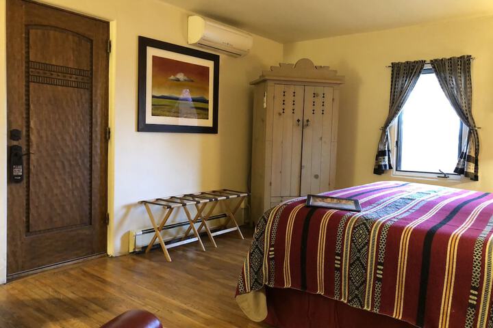Room 41 of 80