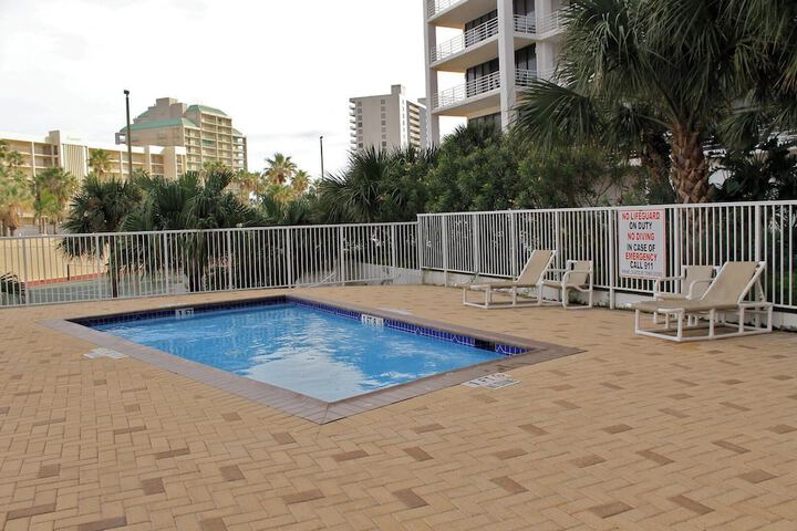 Pool 11 of 231