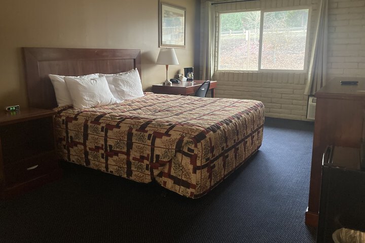 Room 5 of 25