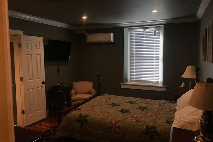Room 36 of 64