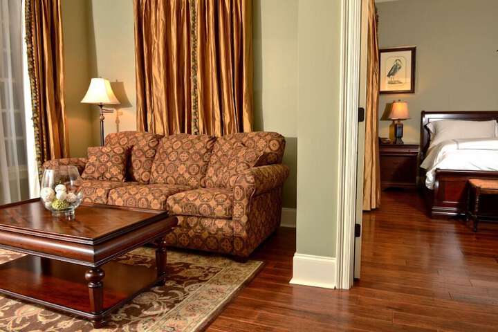 Room 28 of 47