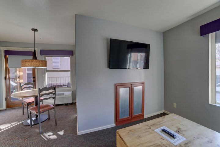 Room 21 of 72