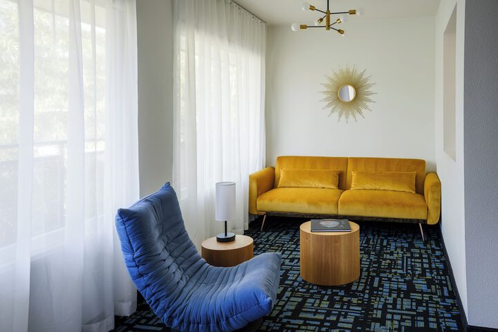 Room 15 of 28