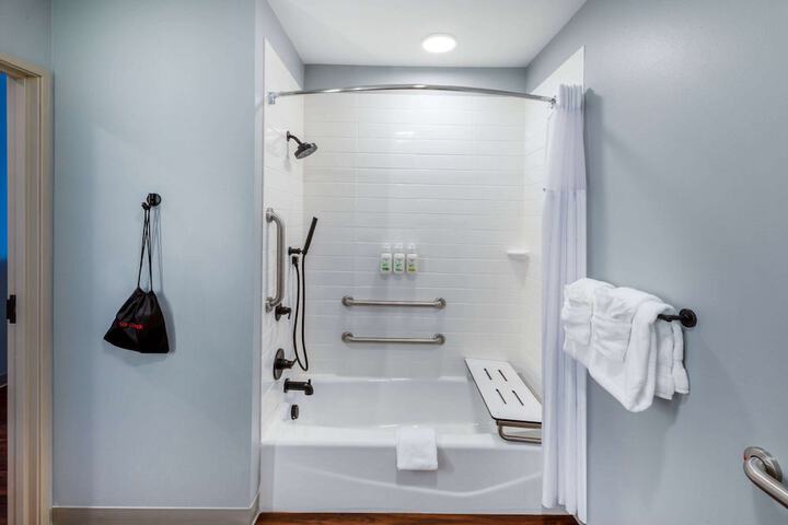 Americinn by Wyndham Mountain Home