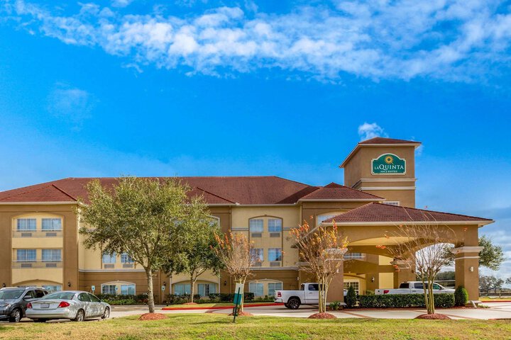 Hotel 7 of 54