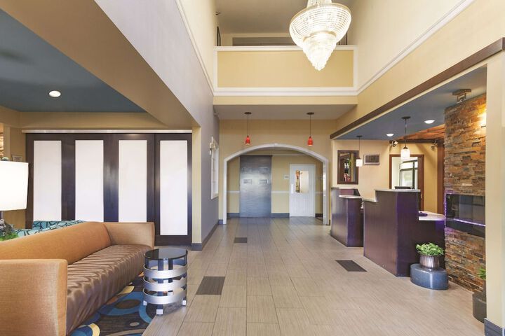 Hotel Interior 9 of 25