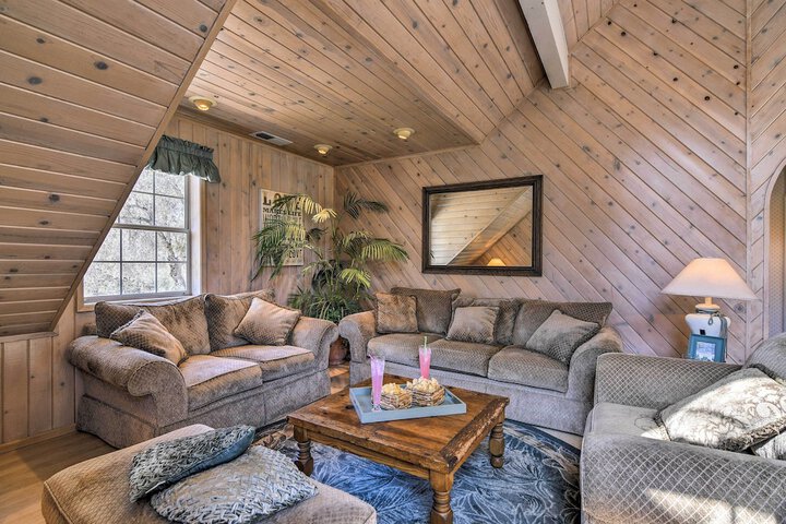 Sonora Home on 10 Resort Acres w / Shared Pool!