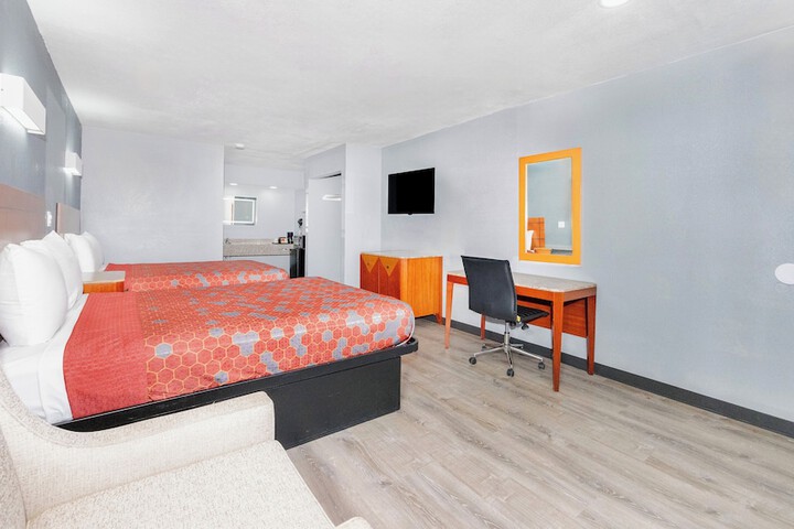 Room 21 of 29