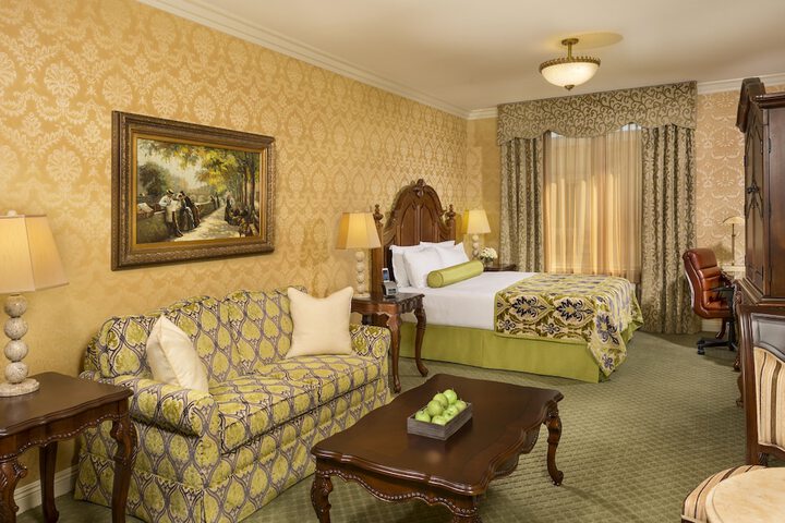 Room 28 of 47