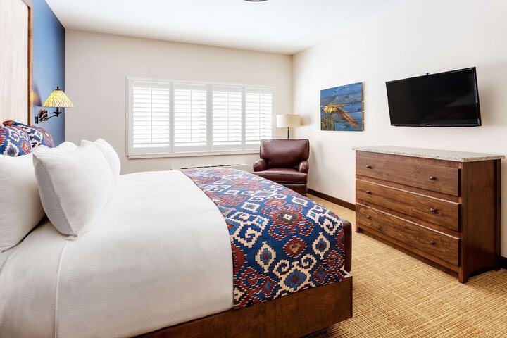 Room 71 of 215