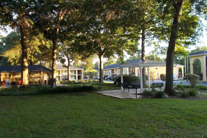 Property Grounds 47 of 47