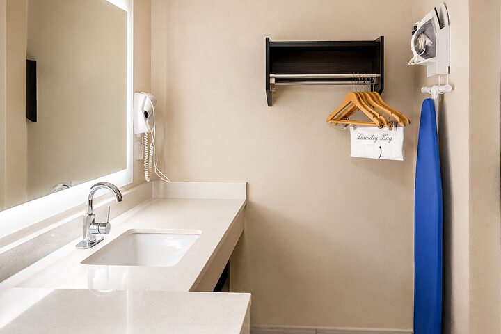 Lx Hotel SureStay Collection by Best Western
