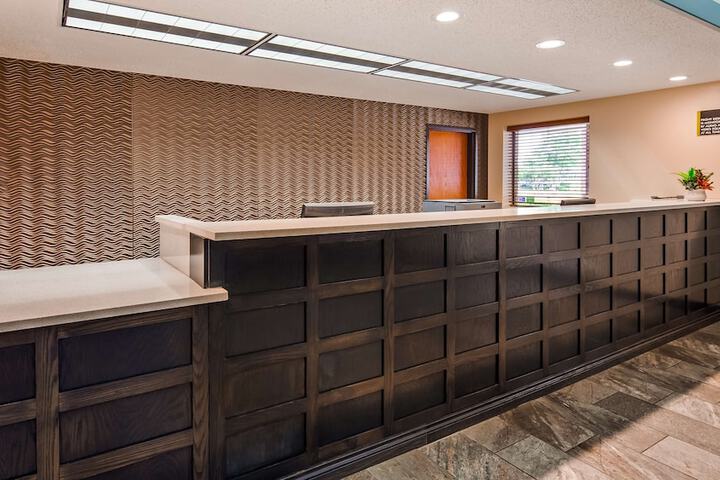 Best Western Warren Hotel