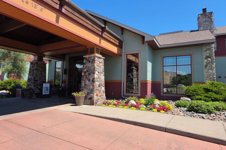 Canal Park Lodge