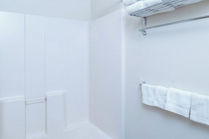 Room 32 of 57