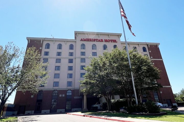 Hotel 9 of 84