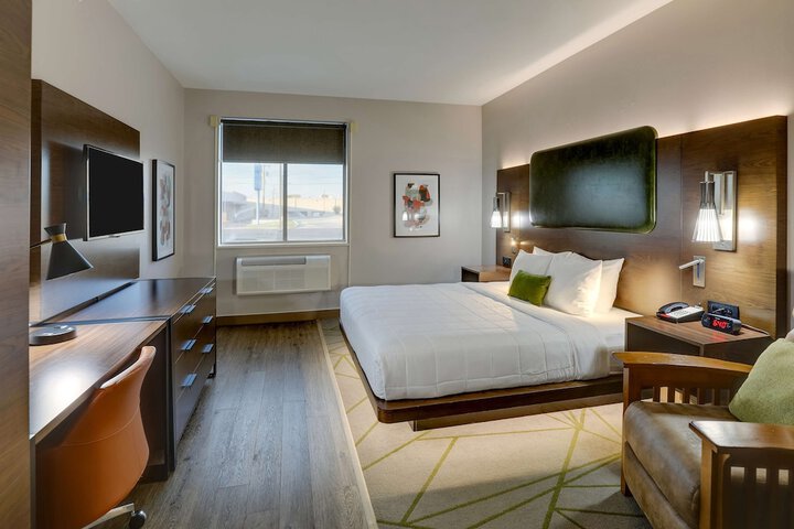 Room 34 of 52