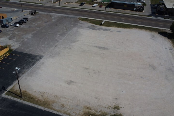 Property Grounds 34 of 36
