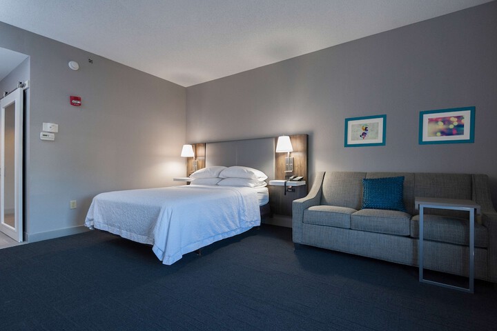 Room 21 of 64