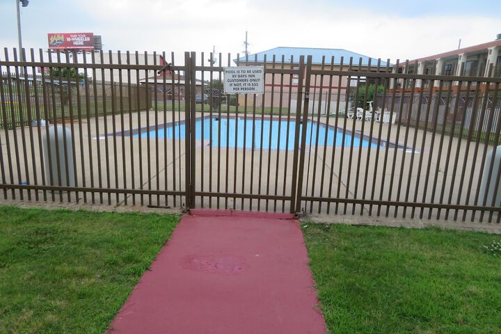 Pool 4 of 80