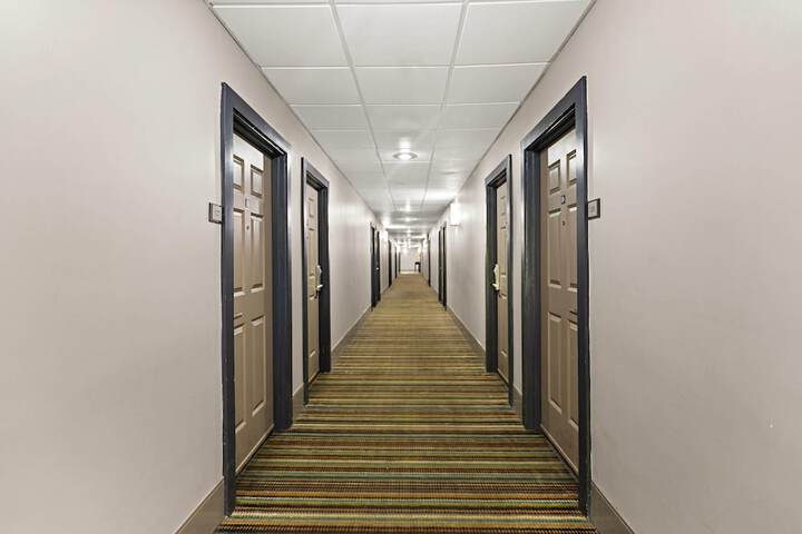 Country Inn & Suites by Radisson Hinesville, GA