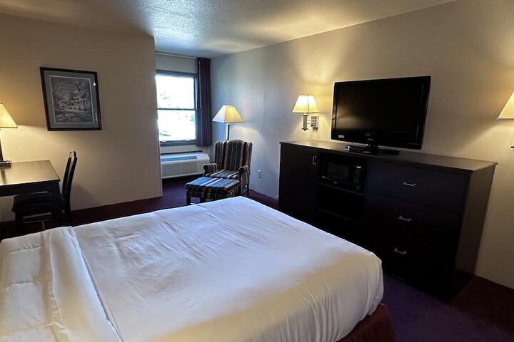 Room 16 of 27