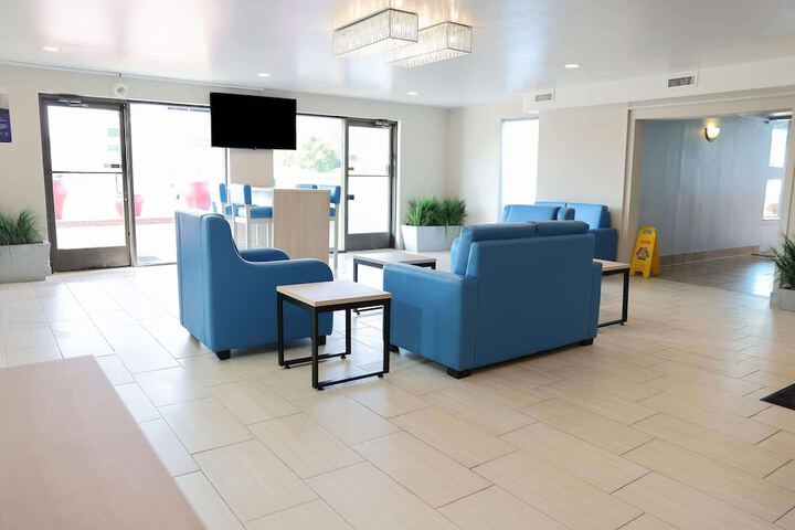Hotel Interior 13 of 38