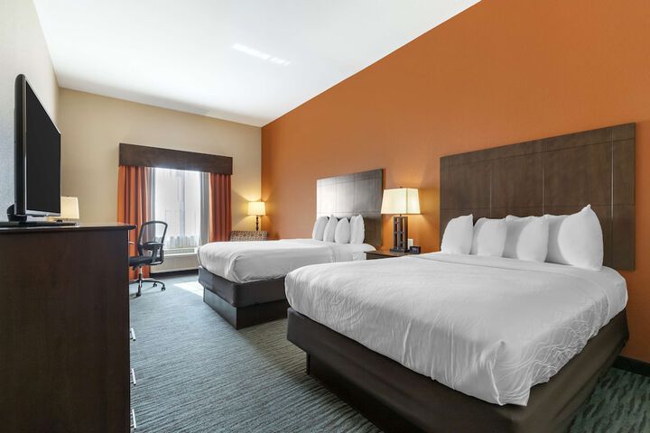 Room 15 of 32